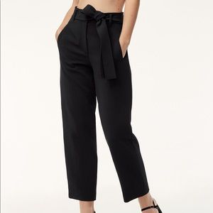 Black Aritzia High-Waisted Cropped Pants (Jallade)